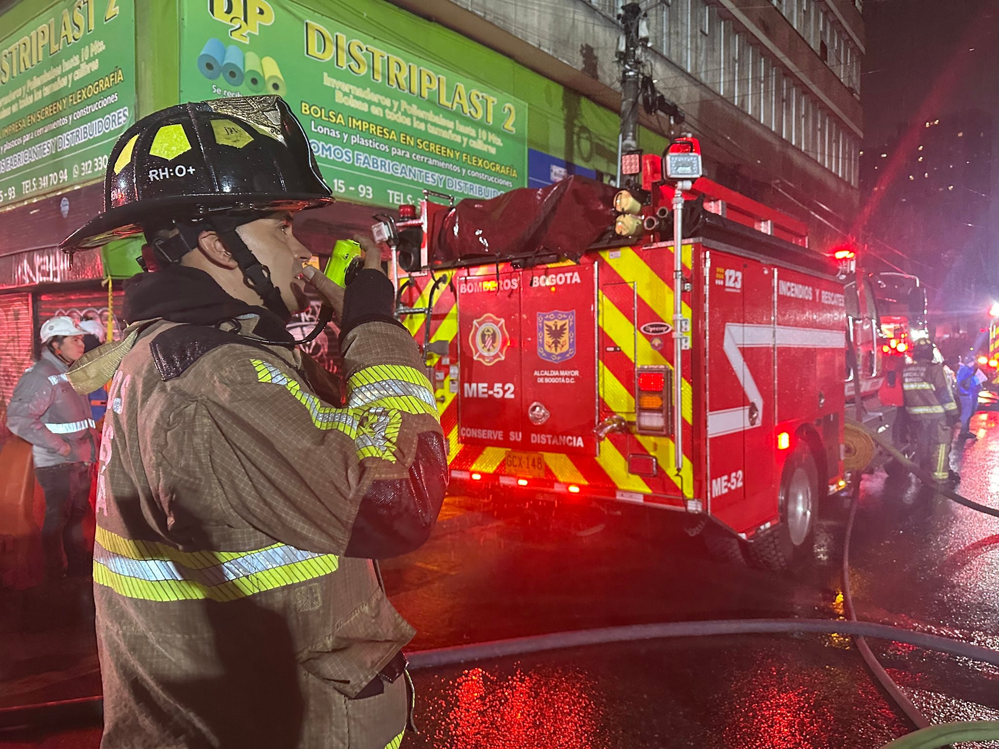 La línea de emergencias 123 canalizó todos los incidentes, desde reportes reales hasta falsas alarmas, destacando la importancia de la participación ciudadana - crédito Bomberos de Bogotá