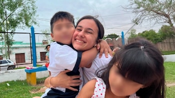 “Me duele sentir que no llegamos a tiempo”: tiene 22 años y lucha por defender el derecho de los niños a seguir siendo niños
