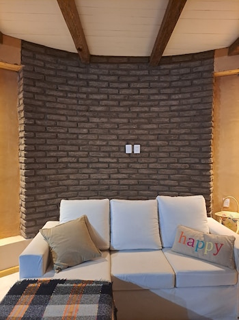 O teto de madeira branco