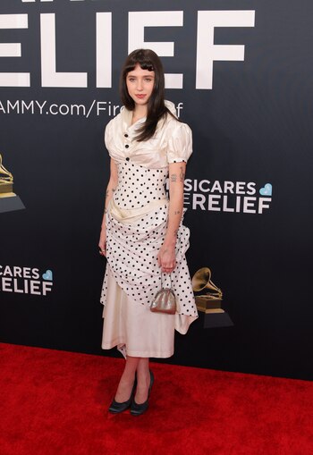 Clairo poses at the red carpet during the 67th Annual Grammy Awards in Los Angeles, California, U.S., February 2, 2025. REUTERS/Daniel Cole