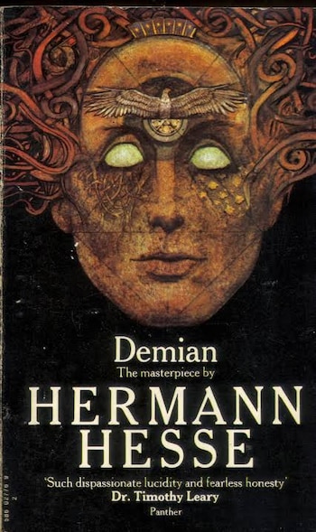 La novela Demian de Hermann Hesse sirvió como hilo conductor conceptual para el álbum WINGS de la banda de pop surcoreana