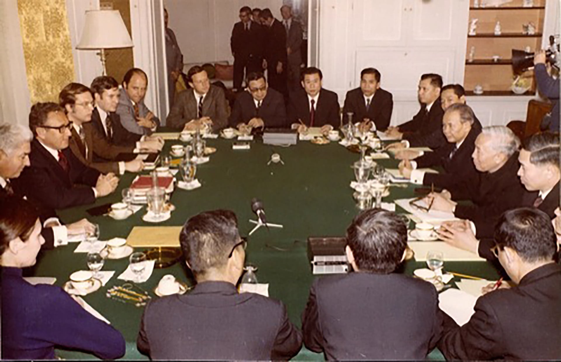 Las conversaciones secretas entre Henry Kissinger y Le Duc Tho en París se extendieron durante casi cuatro años antes del acuerdo de 1973. En la foto: Kissinger y Le Duc Tho frente a frente