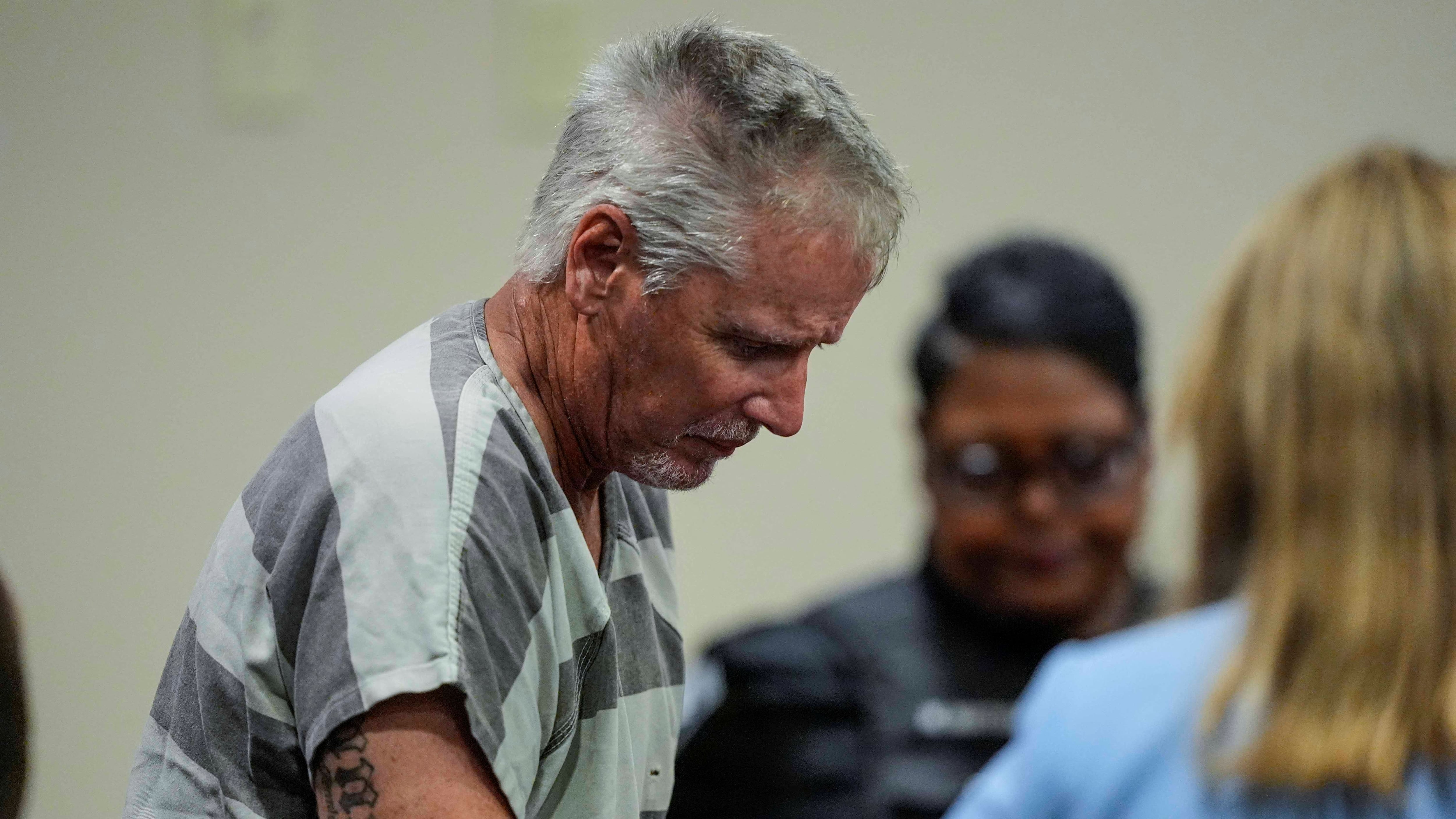 Condenan al padre del adolescente tirador en Georgia a 15 años de prisión
