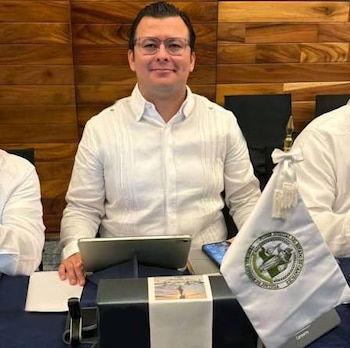 La trayectoria política de Juan Pedro Alcudia genera nuevos cuestionamientos.