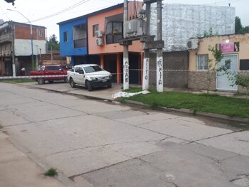 El cantante y un amigo