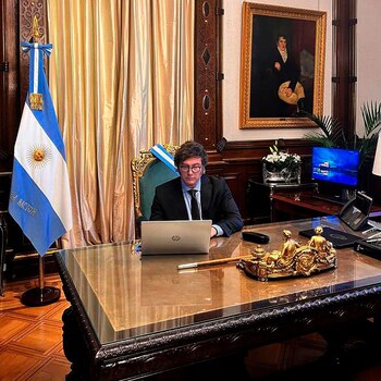 Milei, en su despacho (Foto