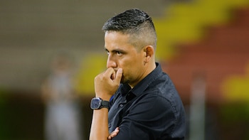 Deportes Tolima cambió de director técnico: anunció la salida de Sebastián Oliveros y la llegada de su reemplazo