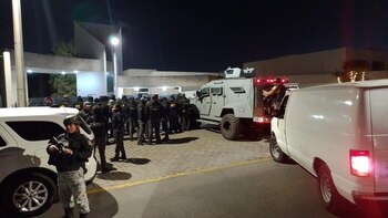 Cateos en su domicilio.