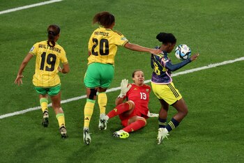 La futbolista colombiana afirmó que ahora lo importante es estudiar al siguiente rival. Foto: REUTERS/Asanka Brendon Ratnayake