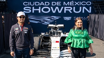 A días del Gran Premio de la Fórmula 1, Checo Pérez pide a Clara Brugada más apoyo para pilotos mexicanos
