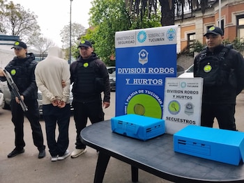 Brutal ataque en Tucumán: un delincuente se hizo pasar por pasajero y apuñaló a un colectivero