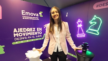 Candela Francisco es la anfitriona de un evento de ajedrez en el subte de Buenos Aires: “Es una alegría y un orgullo increíble”