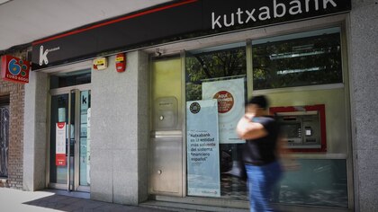 Condenan a Kutxabank a devolver 1.400 euros a una clienta de una hipoteca cancelada hace casi 30 años