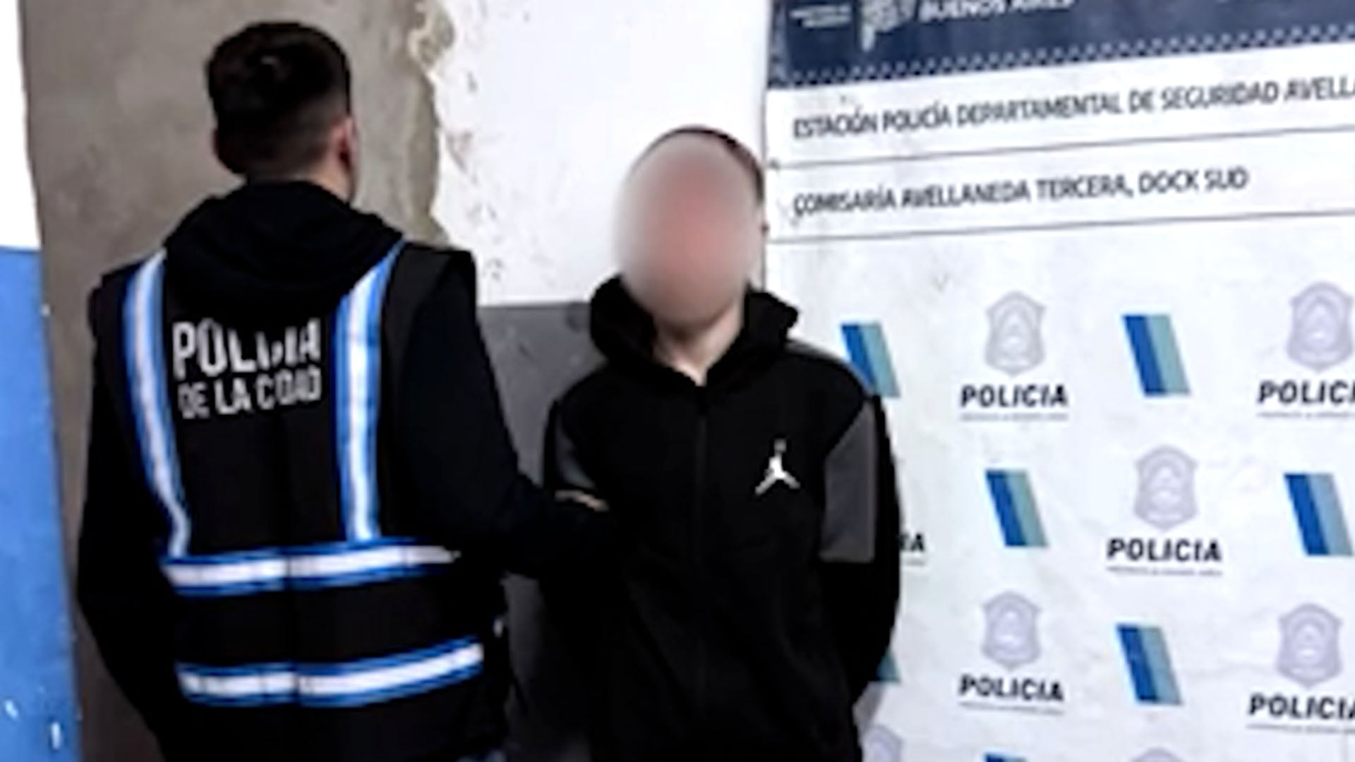 El joven de 17 años luego de la detención