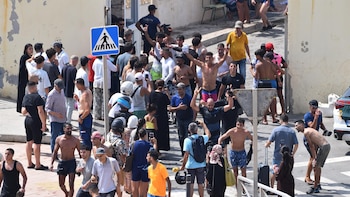 Medios marroquíes responsabilizan a las redes sociales de orquestar el cruce de jóvenes a Ceuta "ocupada"
