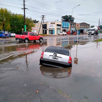 Auto-sumergido-Nicolas-Pincus