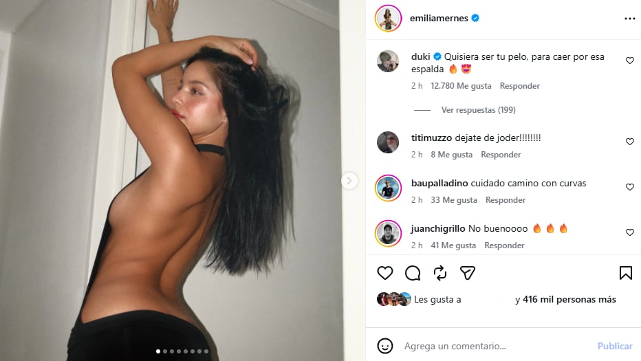 La reacción de Duki ante la sensual producción de Emilia Mernes