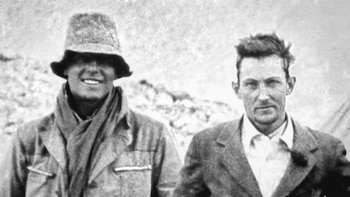 Irvine, izquierda, Mallory, derecha, en Everest 1924