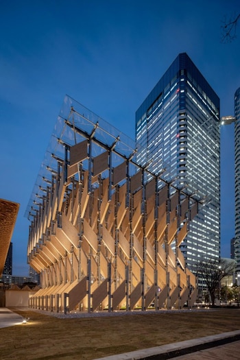 CLT Park Harumi, edificio totalmente construido en madera en Japón