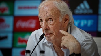 El 'Flaco' Menotti, técnico campeón