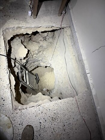 Un túnel descubierto por soldados