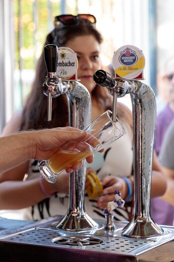 Cerveza alemana en el Oktoberfest