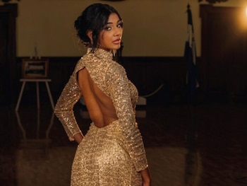 Wualys Aquino inició como ayudante en los eventos de modelaje. (Instagram)