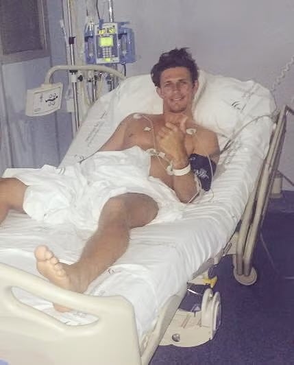 Años antes de su muerte, Jake Hall sobrevivió a un apuñalamiento durante una salida nocturna en España.(Instagram)
