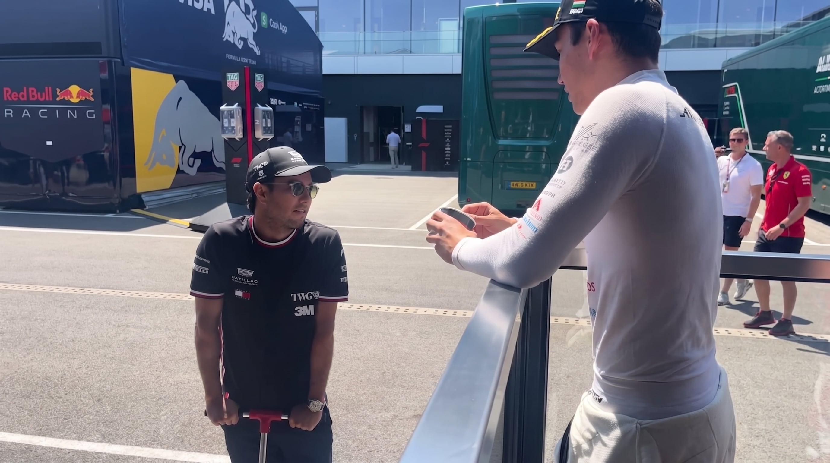 Checo Pérez se suma a las felicitaciones para Noel León tras su victoria en el Gran Premio de Hungría