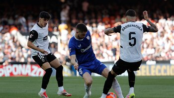 El Valencia comienza con Sadiq