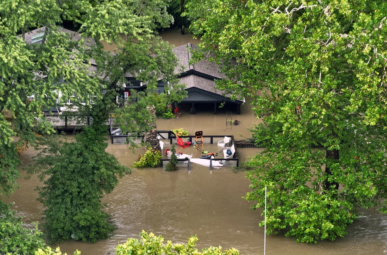 Indiana enfrenta su peor inundación en 30 años: seis muertos y miles sin luz