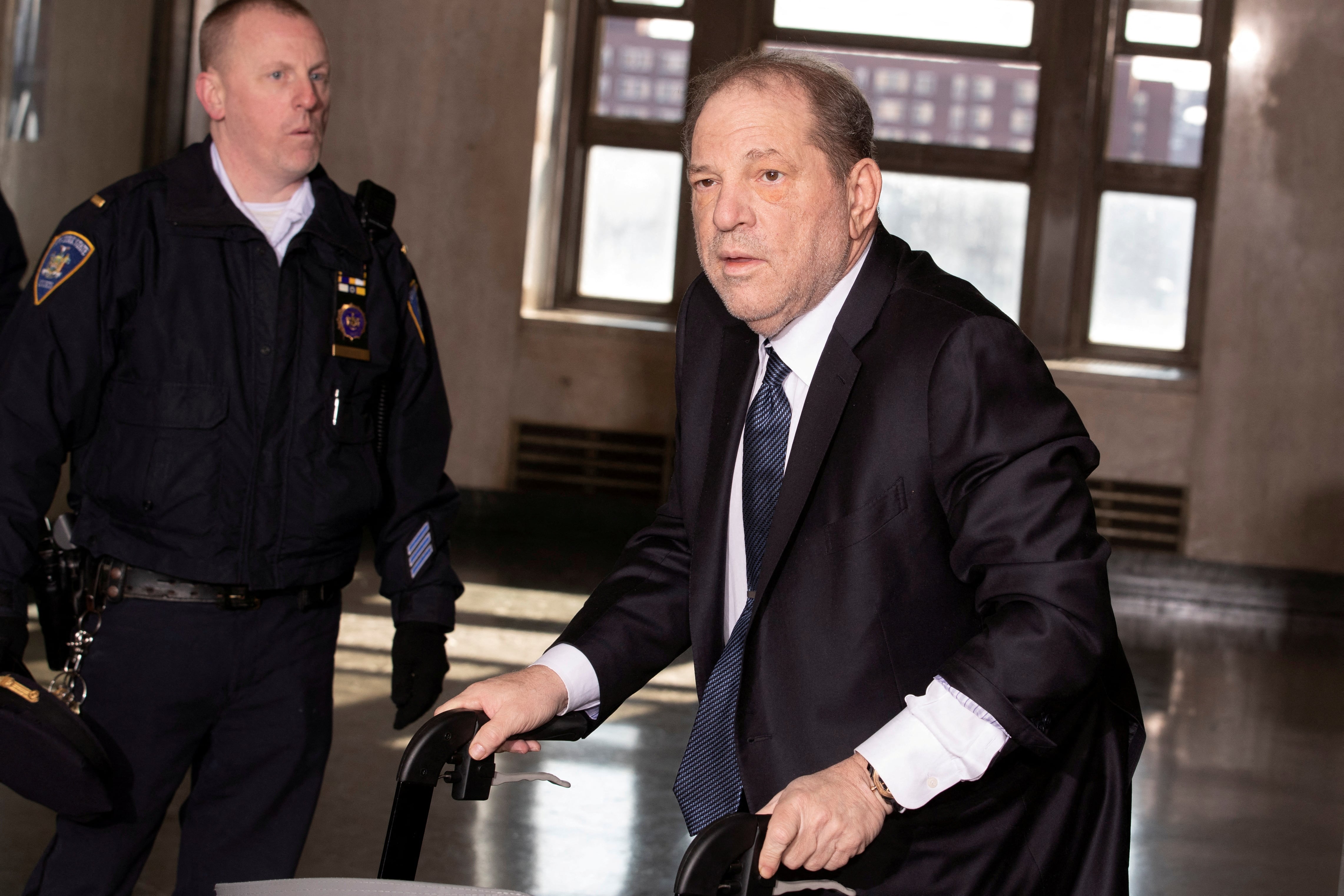 La caída de Harvey Weinstein comenzó tras investigaciones publicadas en 2017 que revelaron múltiples acusaciones de abuso sexual (REUTERS/Lucas Jackson/File Photo)