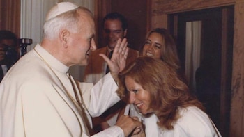 La periodista Valentina Alazraki estuvo en 100 viaje con el papa Juan Pablo II.
Crédito: Vatican Media