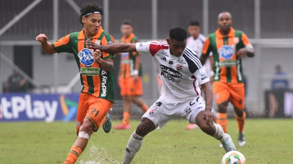 Medellín se impuso al Envigado en condición de visitante- crédito Vizzorimage