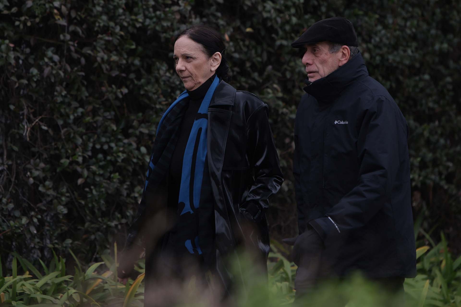 el periodista Willy Kohan junto a su esposa Sofía Pomar