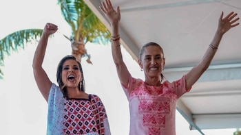 Sheinbaum reafirma su llamado a moderar la “opulencia” frente a la gobernadora de Quintana Roo, Mara Lezama