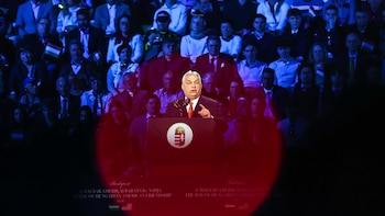 Hungría decide este domingo si cierra la era Orbán para apostar por un sucesor más amable con Bruselas