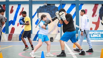 Clases gratis de boxeo, vóley y más llegan a los Talleres de Invierno 2026 para niños y adolescentes de Lince