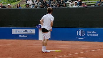 Perdió el punto y se bajó los pantalones: el nuevo escándalo del francés Moutet que da que hablar en el mundo del tenis