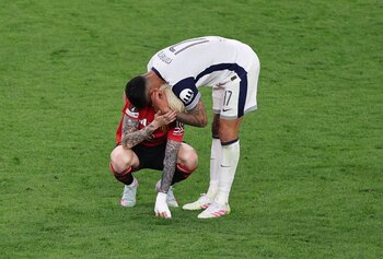 El Cuti fue a consolar