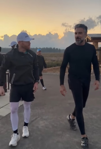 Jaime Camil acompañó a Canelo