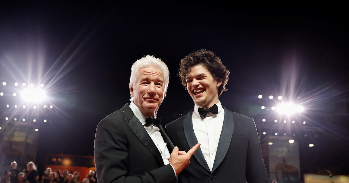 Homer Gere, el hijo de Richard Gere, se lanza al mundo del cine con un estilo propio