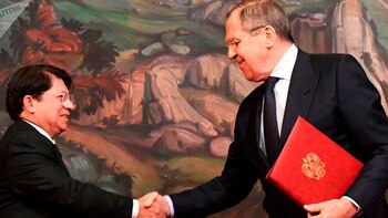 Una delegación nicaragüense, encabezada por