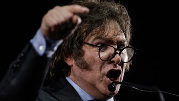 Milei negocia la aprobación de