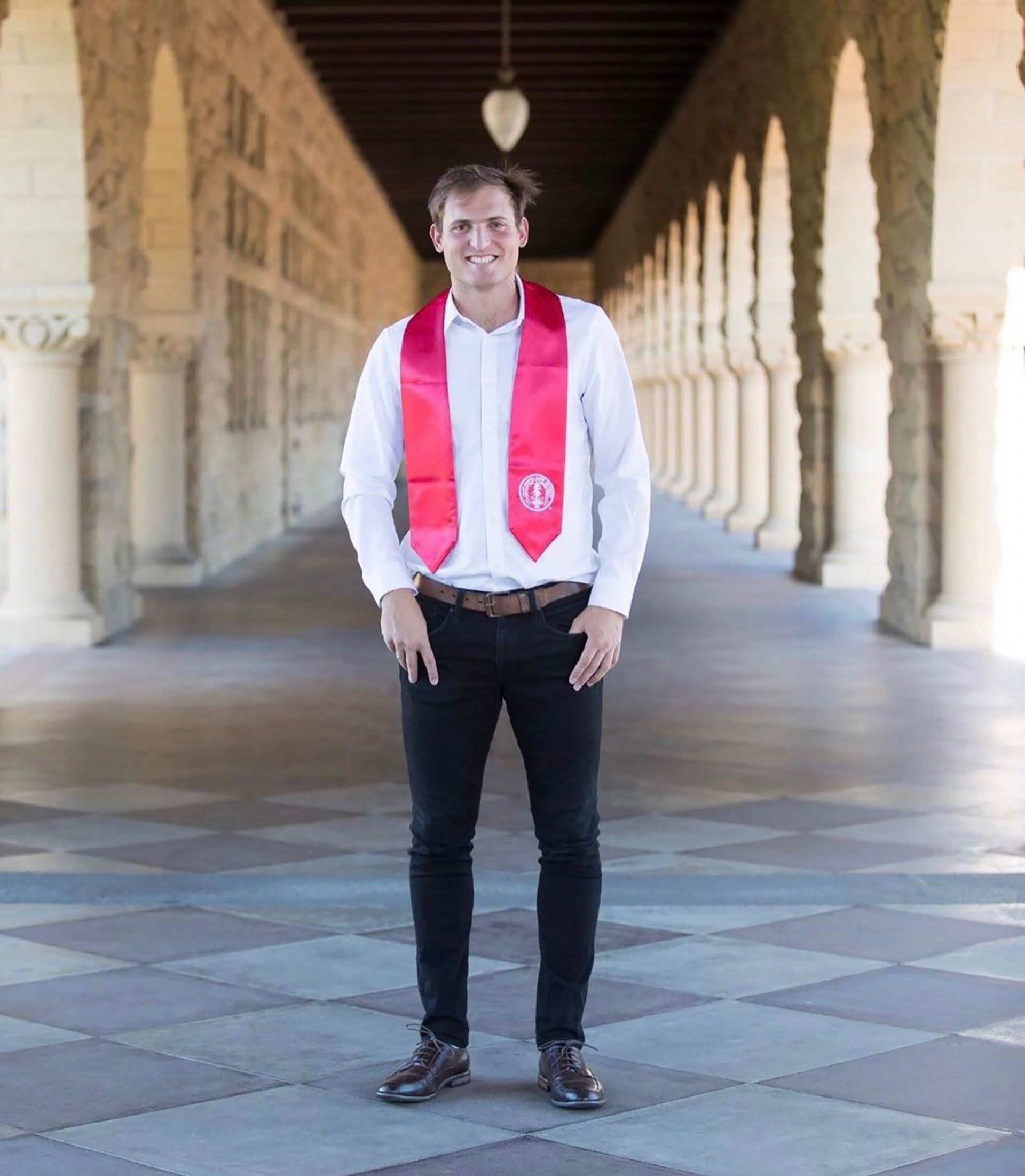 Axel Geller estudió Economía y Finanzas en Stanford