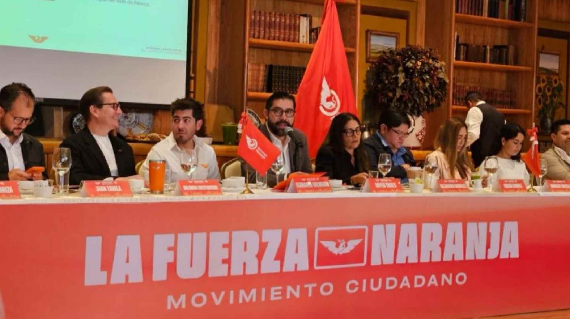 En la Ciudad de México, Movimiento Ciudadano rechazó una eventual alianza con el PRI.
Crédito: X /
@Minalaywer