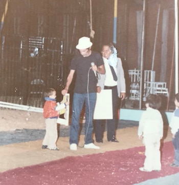 Durante sus últimos años de vida, Ramón Valdés se concentró en recorrer el mundo con sus circo. (@RamnValdsCasti1)