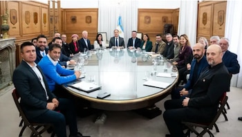 Santilli y Bornoroni recibieron a intendentes de la provincia de Córdoba el 17 de junio en la Casa Rosada