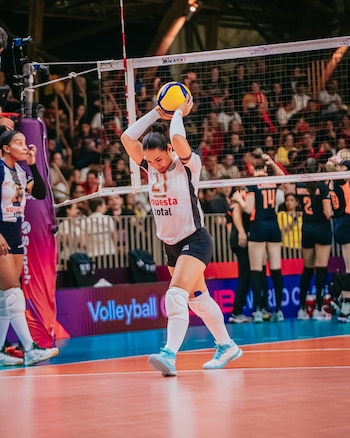 Esmeralda Sánchez es capitana y