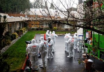 Un equipo de limpieza de